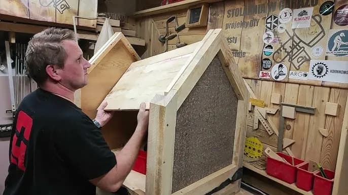 Jak zrobić budę dla psa – proste kroki i najczęstsze błędy do uniknięcia