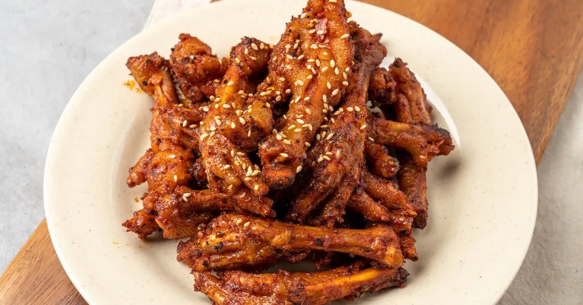 Ile gotować kurze łapki dla psa, aby były miękkie i zdrowe?